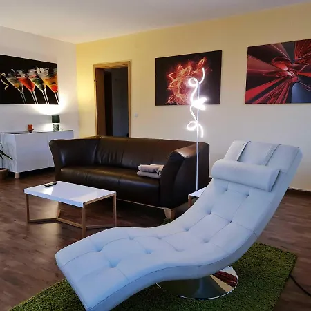 Karino Helles Ueber Den Havel-gaerten Auf Der Dominsel Appartement