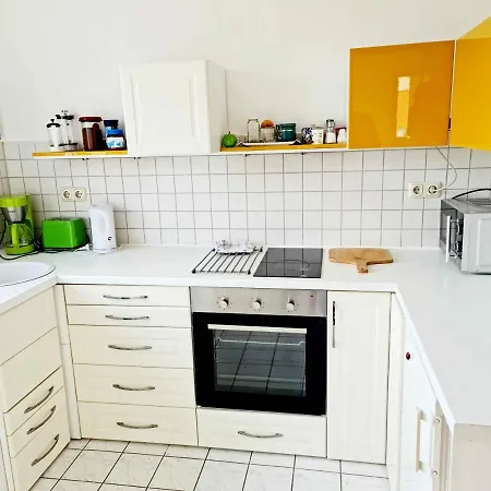 Karino Helles Ueber Den Havel-gaerten Auf Der Dominsel Appartement *