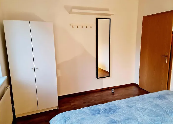 Lägenhet Karino Helles Ueber Den Havel-gaerten Auf Der Dominsel