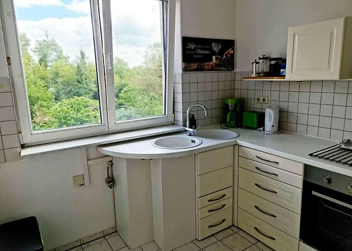 Karino Helles Ueber Den Havel-gaerten Auf Der Dominsel *